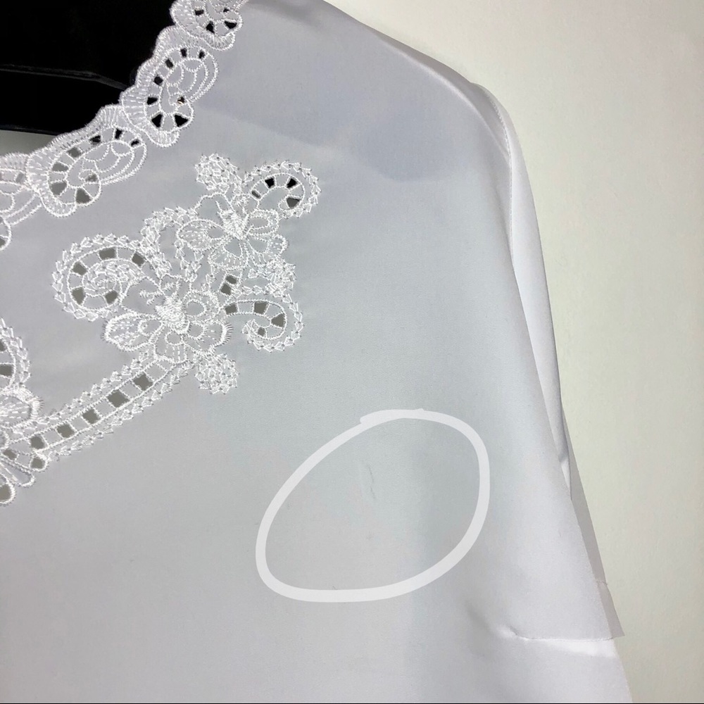 VINTAGE 90s White Semi Sheer Scalloped Cottagecore Minimalist Shirt Top 16/18 - Picture 6 of 10